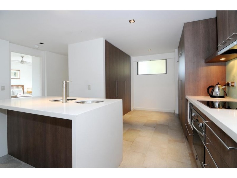 Unit 304/2 Sea Temple Resort & Spa Street, Palm Cove QLD 4879