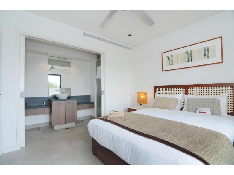 Unit 304/2 Sea Temple Resort & Spa Street, Palm Cove QLD 4879