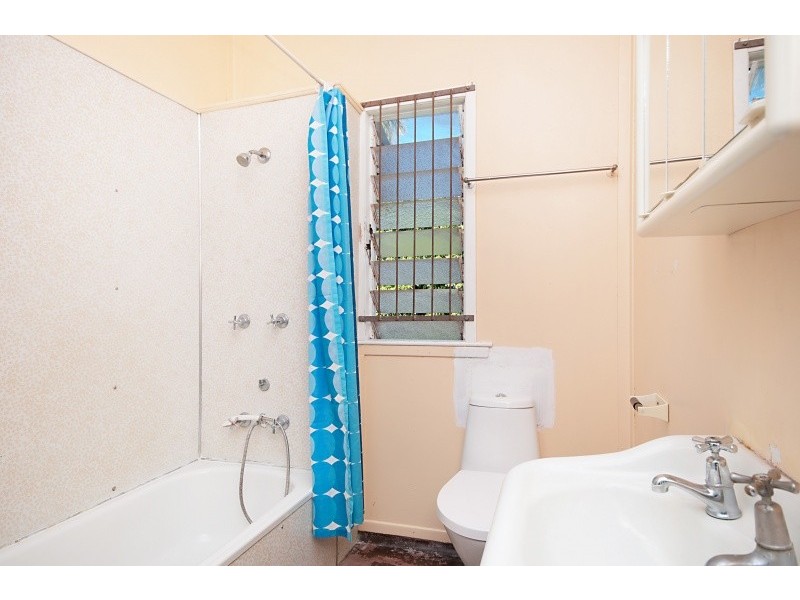 11 Hoad Street, Earlville QLD 4870