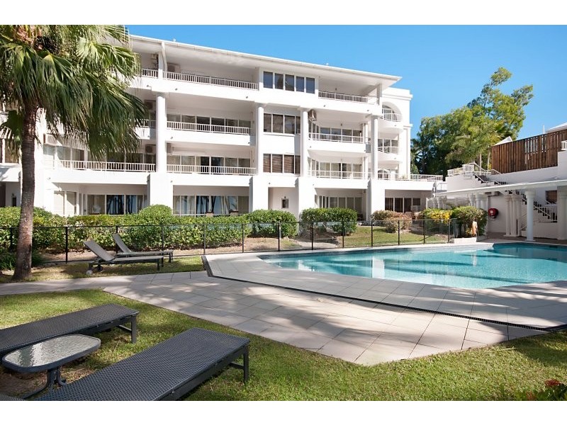 Unit 4/9 Vievers Road, Palm Cove QLD 4879
