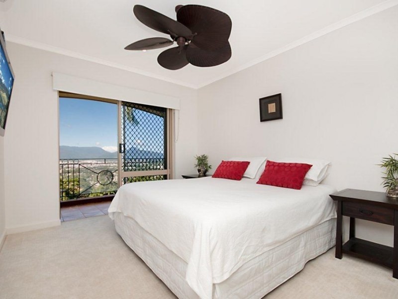 11 Coreega Close, Cairns QLD 4870