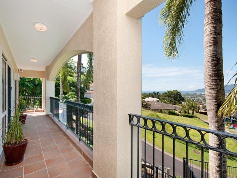 11 Coreega Close, Cairns QLD 4870