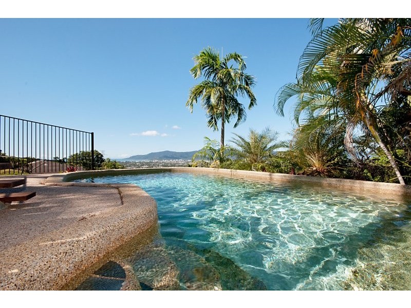 11 Coreega Close, Cairns QLD 4870