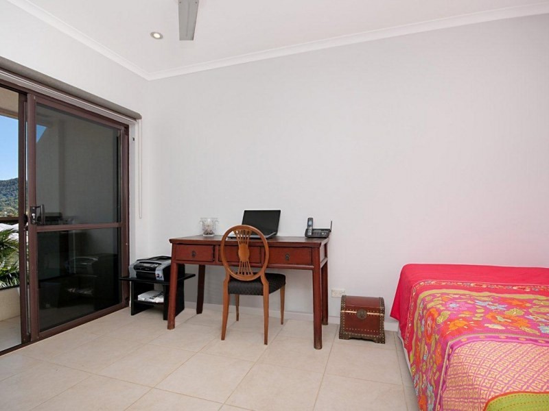 Unit 17/281 The Esplanade, Cairns QLD 4870