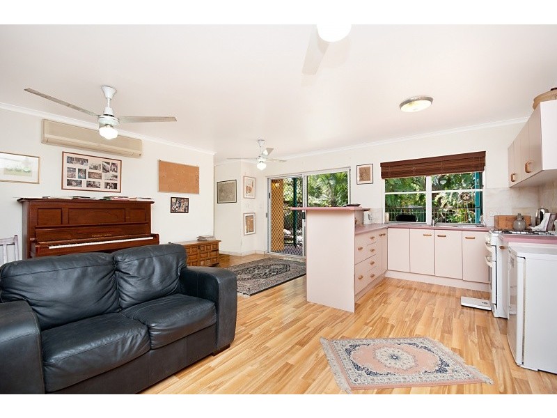 10 Pyne Street, Edge Hill QLD 4870