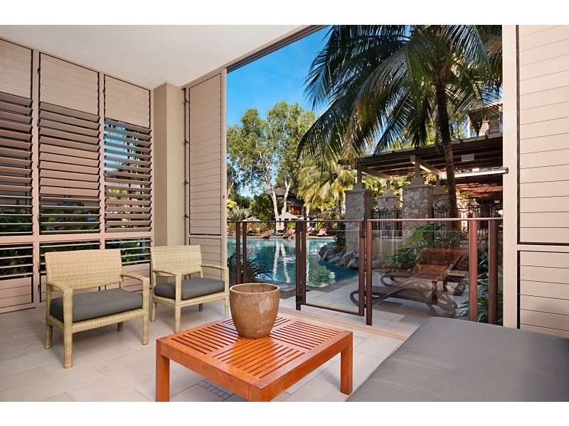 5 Triton Street, Palm Cove QLD 4879