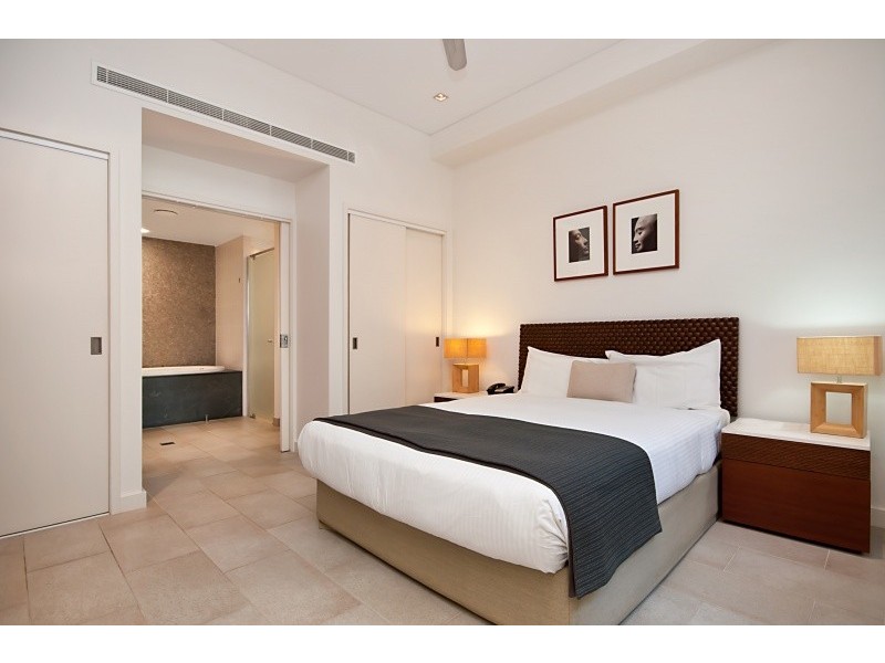 5 Triton Street, Palm Cove QLD 4879