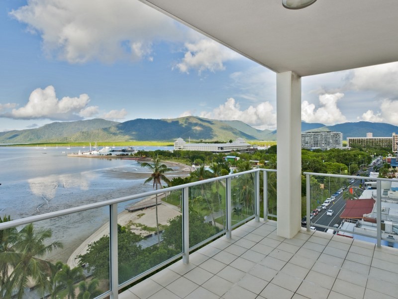 Unit Level 9, U/ 99 The Esplanade, Cairns QLD 4870