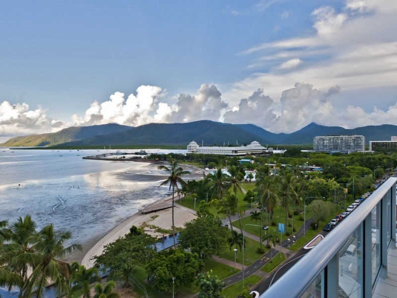 Unit Level 9, U/ 99 The Esplanade, Cairns QLD 4870