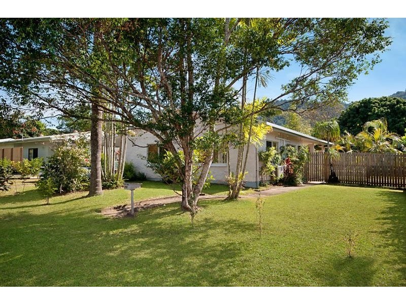 156 Woodward Street, Edge Hill QLD 4870