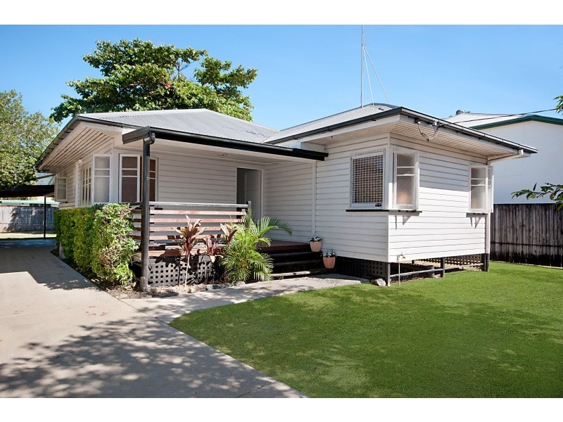 9 Dalton Street, Bungalow QLD 4870