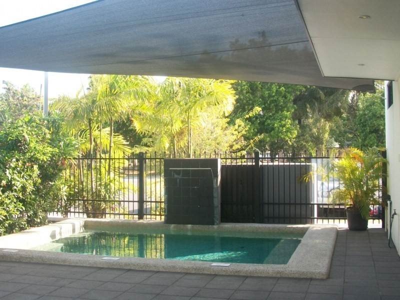 Unit 6/172 Mcleod Street Street, Cairns QLD 4870