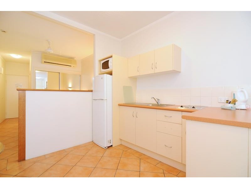 Unit 203/92-94 Moore Street, Trinity Beach QLD 4879