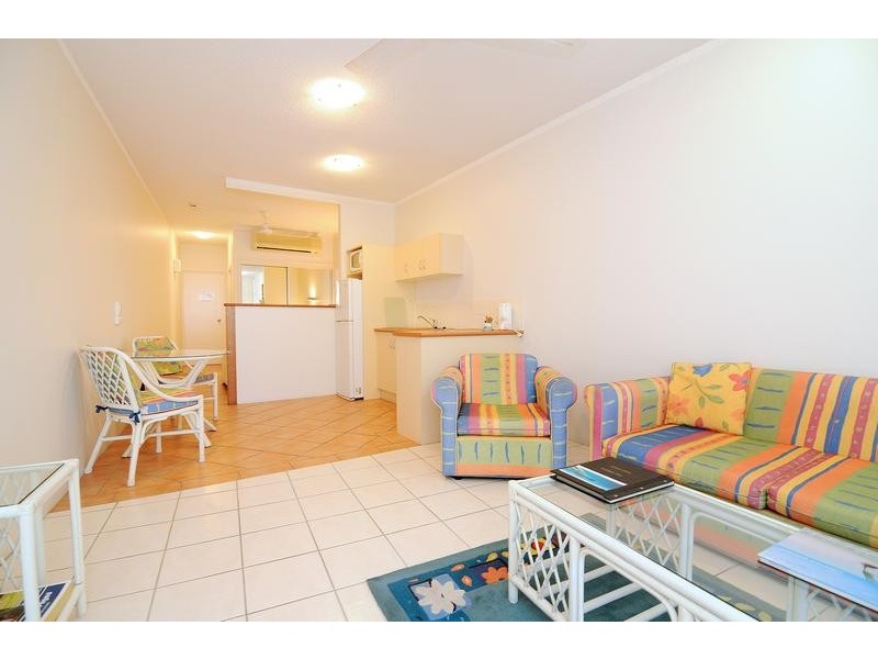 Unit 203/92-94 Moore Street, Trinity Beach QLD 4879