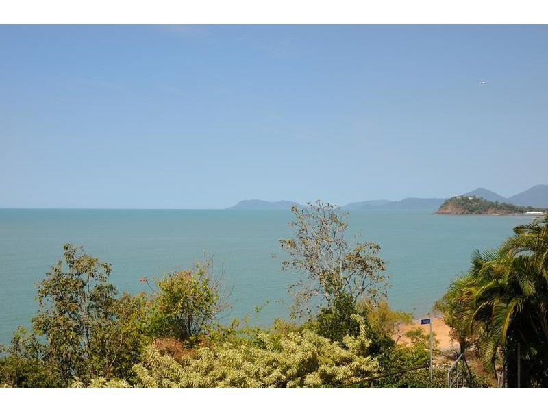 Unit 203/92-94 Moore Street, Trinity Beach QLD 4879