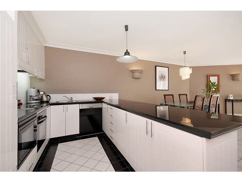 1-9 Vievers Road, Palm Cove QLD 4879