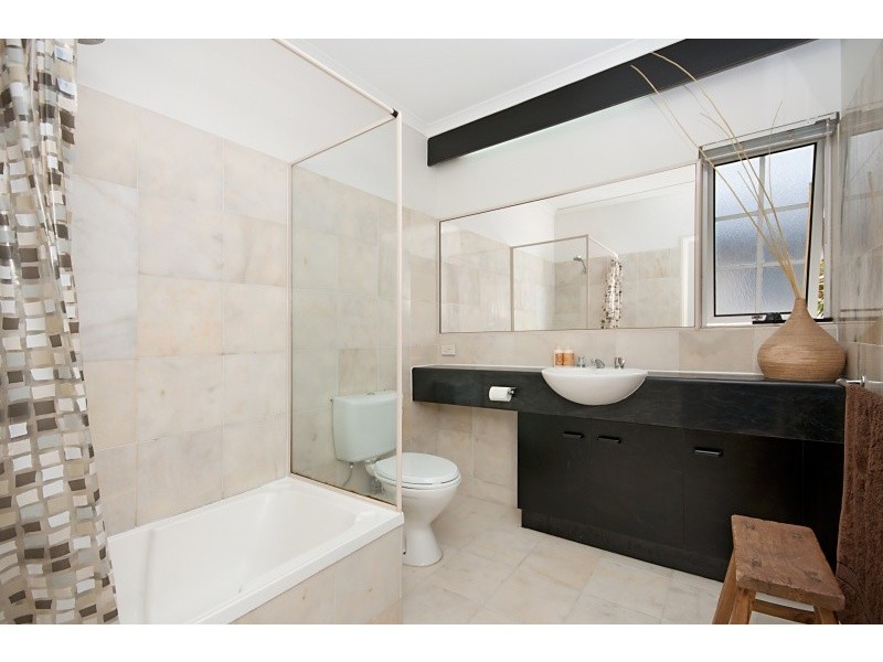 Unit 44/327 Lake Street, Cairns QLD 4870