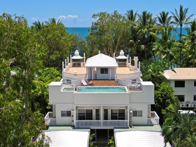 95 – 97 Williams Esplanade, Palm Cove QLD 4879