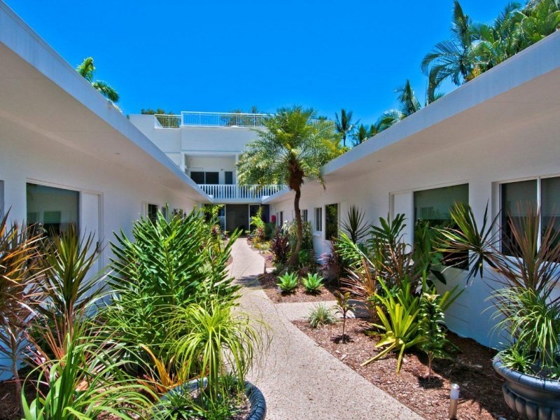 95 – 97 Williams Esplanade, Palm Cove QLD 4879