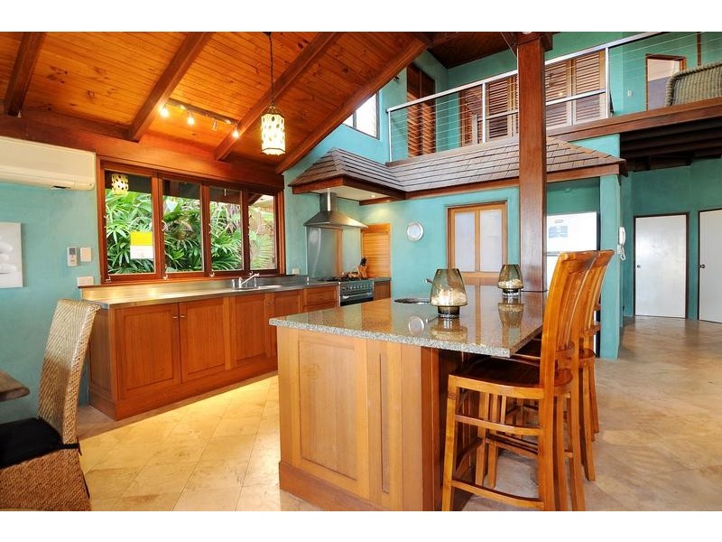 6 Peacock Street, Trinity Beach QLD 4879