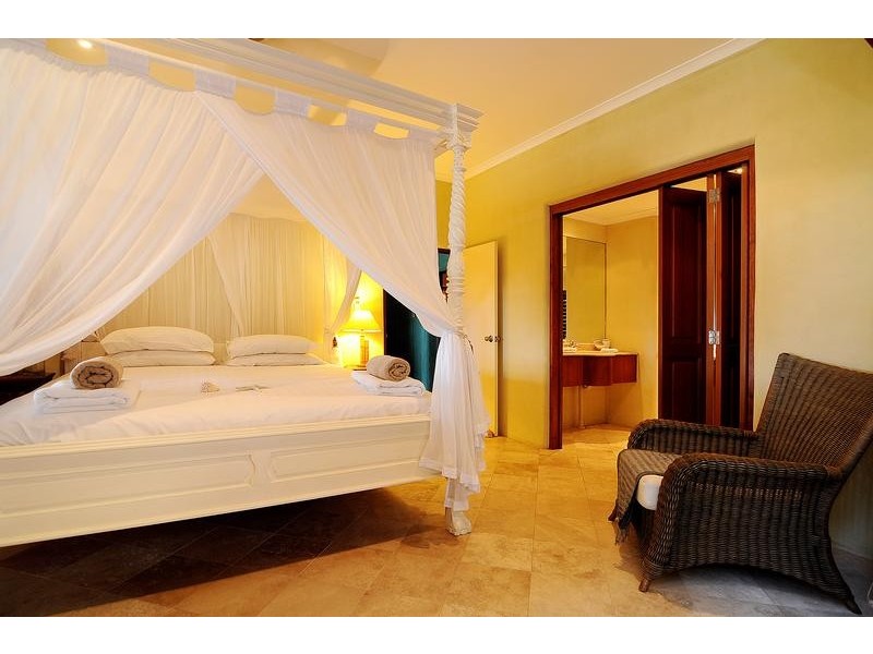 6 Peacock Street, Trinity Beach QLD 4879