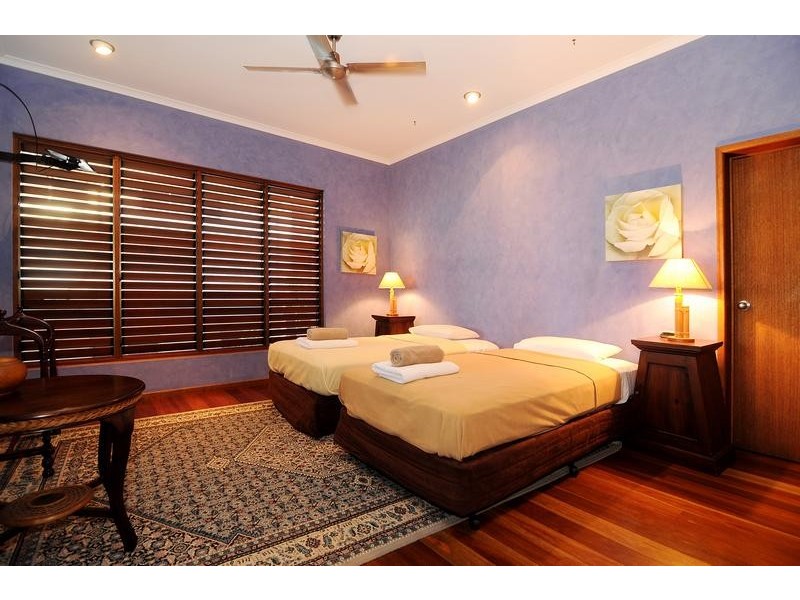 6 Peacock Street, Trinity Beach QLD 4879