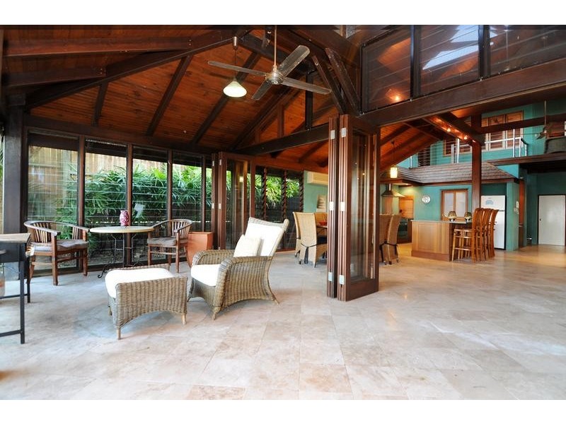 6 Peacock Street, Trinity Beach QLD 4879