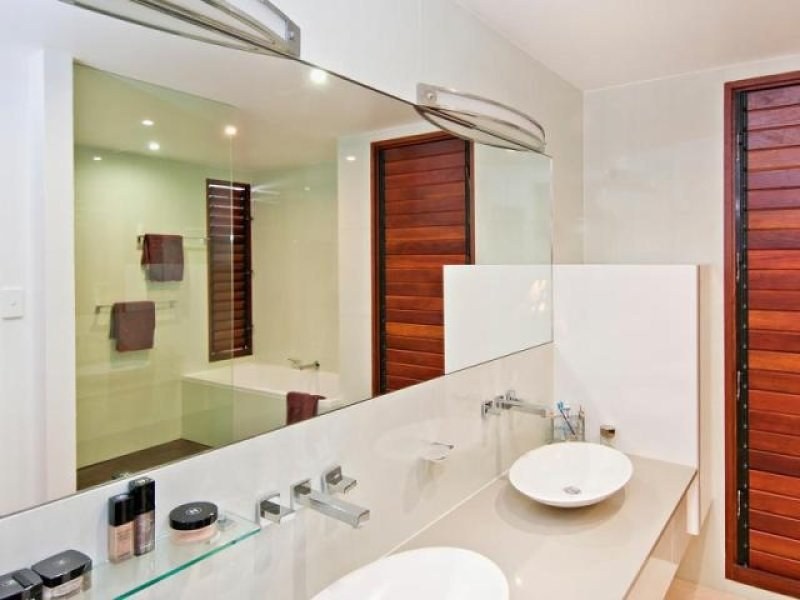 8 Lillian Road, Cairns QLD 4870