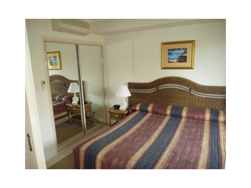 Unit 816/2 Greenslopes Street, Cairns QLD 4870