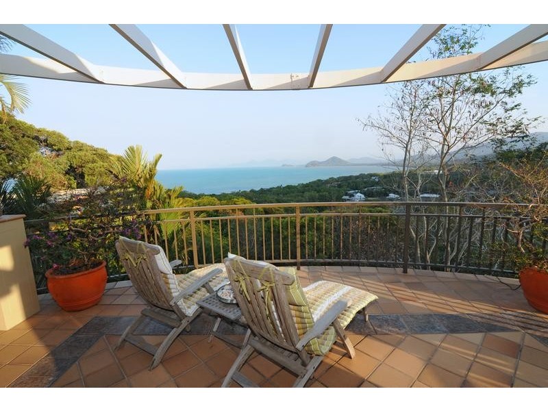 Palm Cove QLD 4879