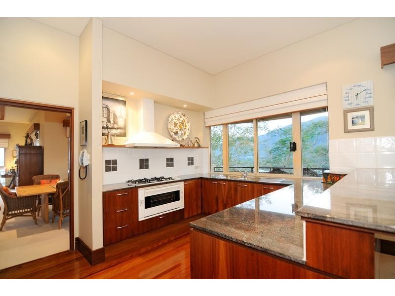 Palm Cove QLD 4879