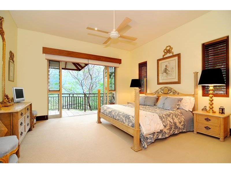 Palm Cove QLD 4879