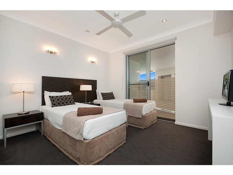 Unit 501/93 Moore Street, Trinity Beach QLD 4879