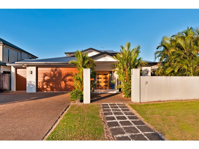 24 East Parkridge Drive, Brinsmead QLD 4870