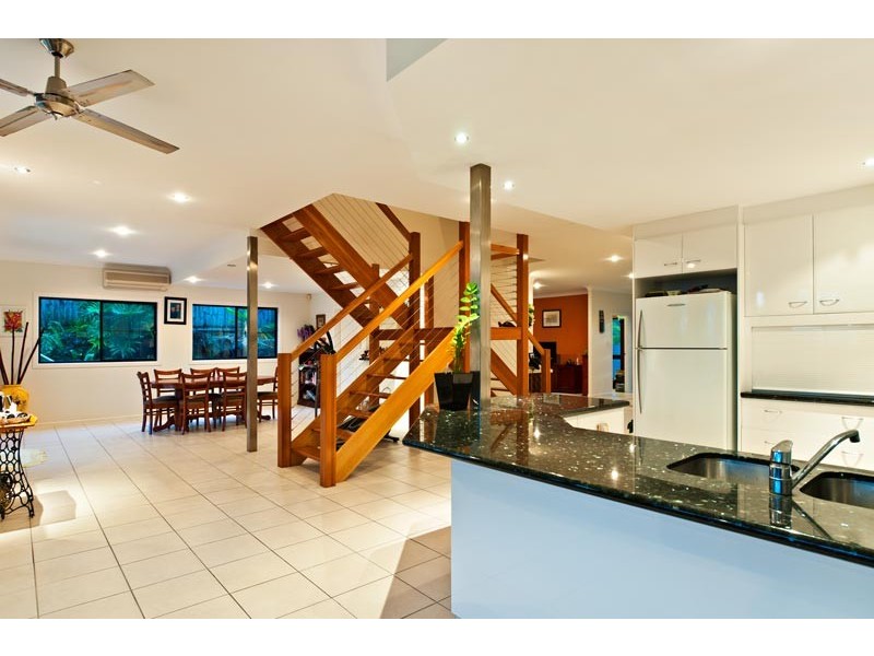 24 East Parkridge Drive, Brinsmead QLD 4870