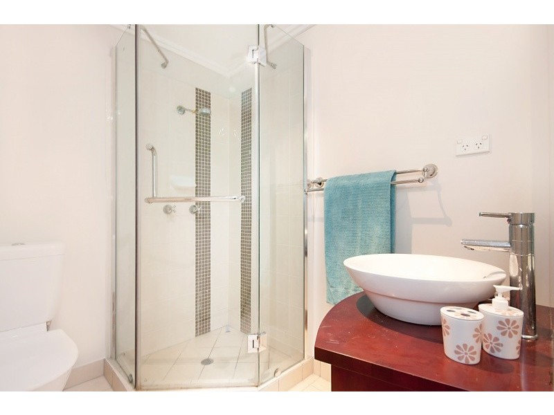 Unit 112/29 to 33 Springfield Crescent, Cairns QLD 4870