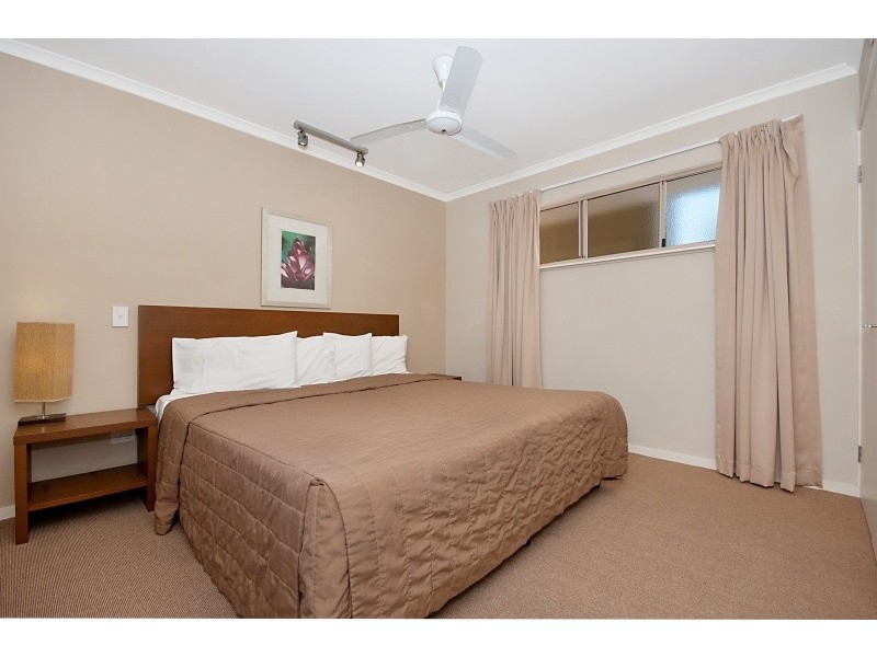 63 Williams Esplanade, Palm Cove QLD 4879