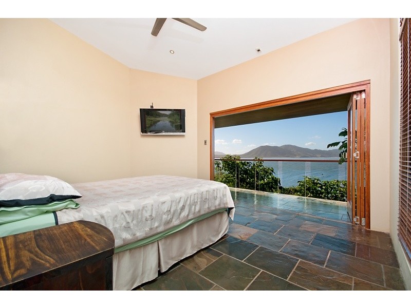 14 Webber Esplanade, Cooktown QLD 4895