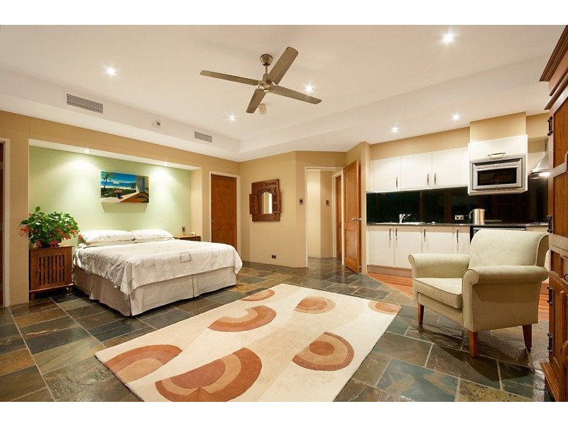 14 Webber Esplanade, Cooktown QLD 4895