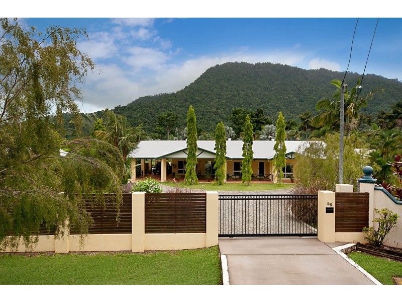 17 – 19 Soderberg Close, Redlynch QLD 4870