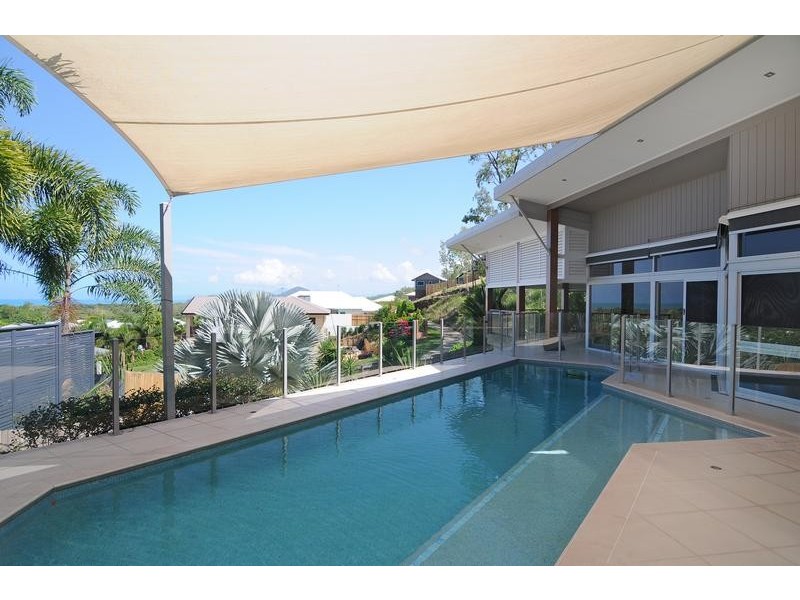 Macarthur Close, Cairns QLD 4870