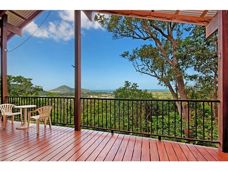 14 Jarda Street, Smithfield QLD 4878