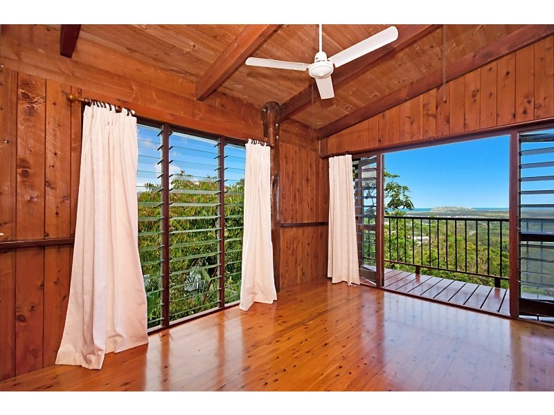 14 Jarda Street, Smithfield QLD 4878
