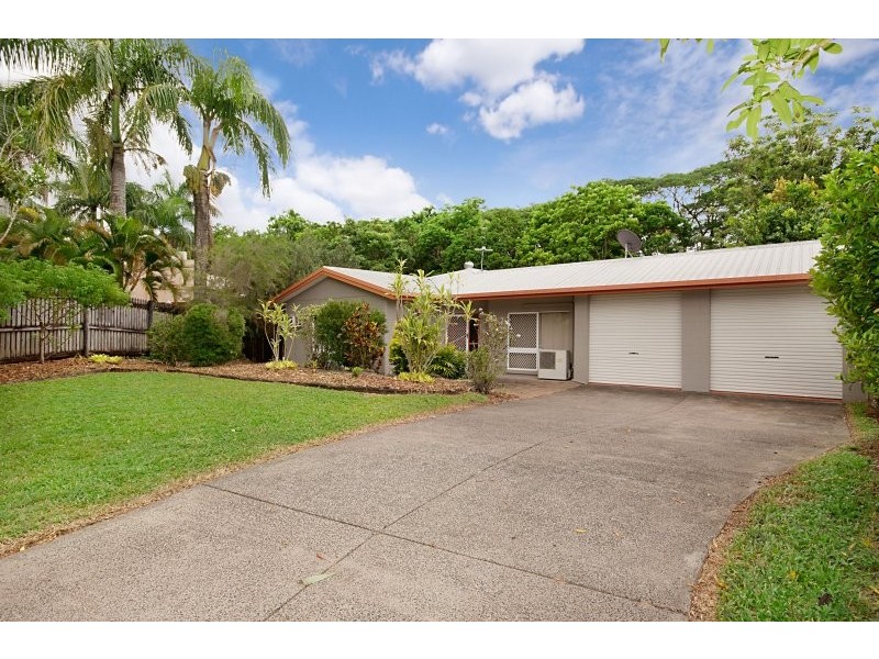 19 Pitt Street, Earlville QLD 4870