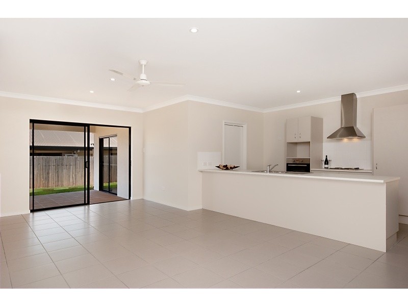 136 Timberlea Drive, Bentley Park QLD 4869