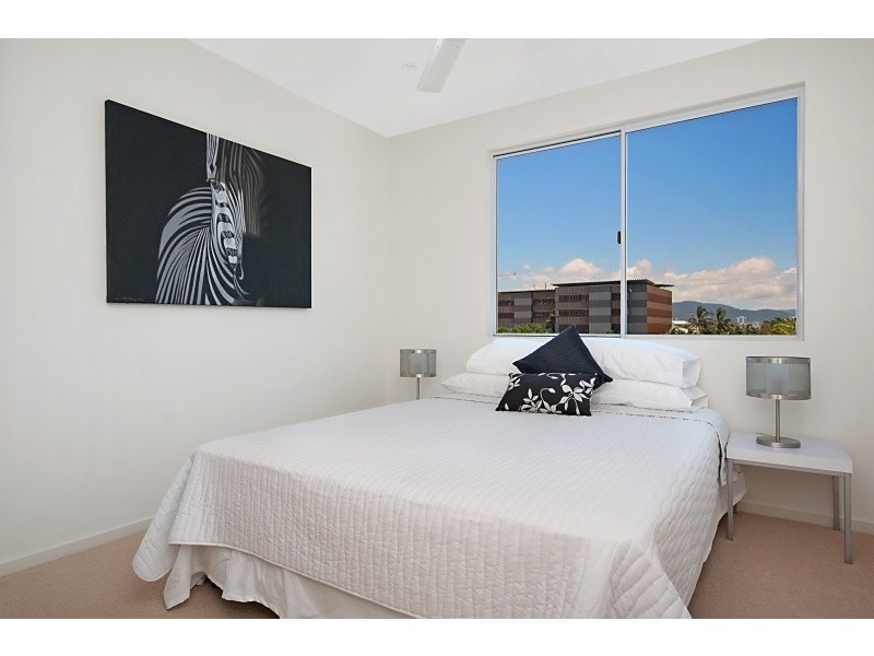 21 Digger Street, Cairns QLD 4870