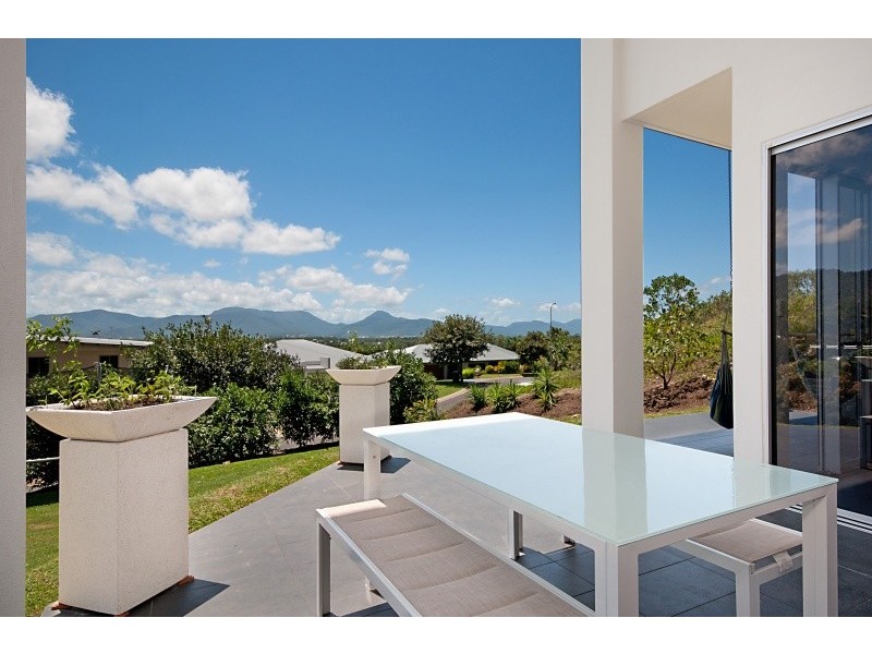 47 Flecker Street, Whitfield QLD 4870