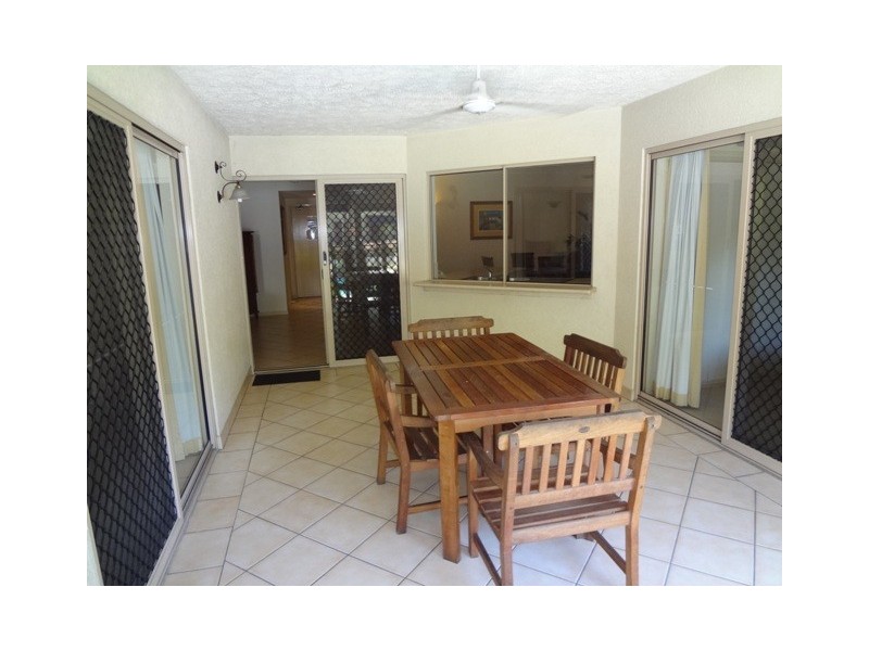 Unit 902/2 Greenslopes Street, Cairns QLD 4870