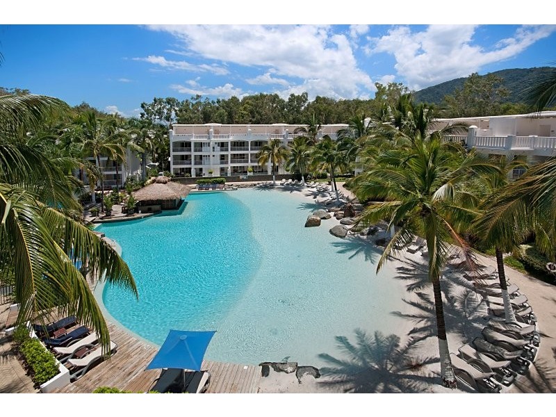 123 Williams Esplanade, Palm Cove QLD 4879