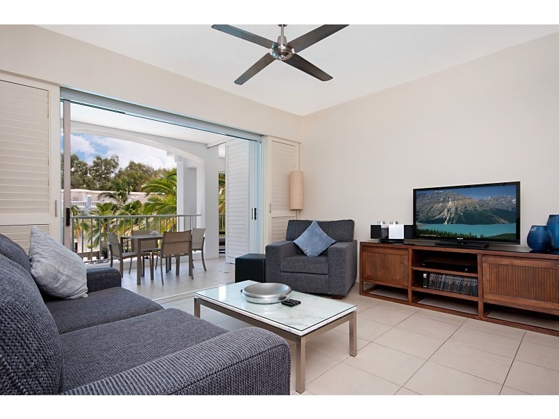 123 Williams Esplanade, Palm Cove QLD 4879